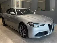 Usata Alfa Romeo Giulia Super 150 CV (110 kW) 2016 Grigio Berlina