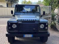 Usata Land Rover Defender SE 122 CV (89 kW) 2014 Station wagon