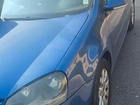 Usata VW Golf V 105 CV (77 kW) 2007 Blu