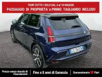 Usado Renault 5 E-Tech Iconic 110 kW (150 CV) 2024 Azul Utilitario