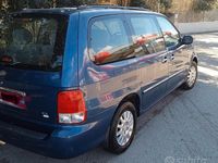 Usata Kia Carnival 145 CV (106 kW) 2002 Blu Monovolume