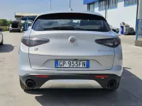 Usata Alfa Romeo Stelvio Super 209 CV (153 kW) 2023 Argento SUV