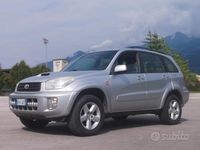 Usata Toyota RAV4 2001 Grigio SUV