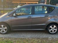 Usata Mercedes A180 109 CV (80 kW) 2012 Monovolume