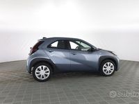 Usata Toyota Aygo X Active 72 CV (52 kW) 2025 Persian salt SUV