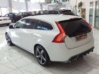 usata Volvo V60 2.0 D4 R-Design Geartronic TETTO-NAVI-PELLE-PARK