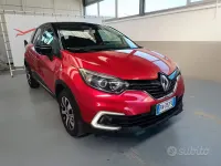 Usata Renault Captur Intens 90 CV (66 kW) 2018 Rosso SUV