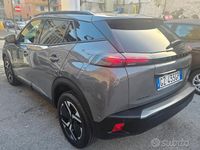 Usata Peugeot 2008 Allure 101 CV (74 kW) 2025 Grigio SUV