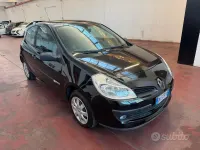 Usata Renault Clio II Luxe 75 CV (55 kW) 2007 Nero Utilitaria