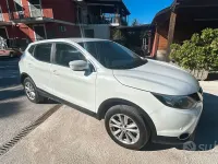 Usata Nissan Qashqai Acenta 110 CV (80 kW) 2015 Bianco SUV