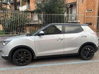 Usata Ssangyong (KGM) Tivoli 128 CV (94 kW) 2015 Argento SUV