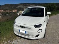 Usata Fiat 500e Passion 42 kW (58 CV) 2021 Bianco Utilitaria