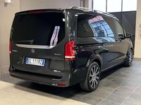 Usata Mercedes V300 Premium 237 CV (174 kW) 2022 Grigio Monovolume