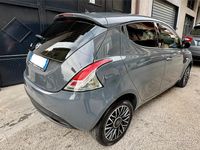 Usata Lancia Ypsilon 95 CV (69 kW) 2014 Grigio Utilitaria