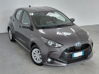 Usata Toyota Yaris Hybrid Business Edition 92 CV (67 kW) 2023 Bianco Berlina
