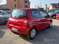 Usata Renault Twingo LE 58 CV (42 kW) 2009 Rosso Utilitaria