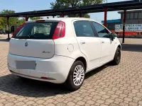 Usata Fiat Grande Punto 65 CV (47 kW) 2009 Bianco Utilitaria