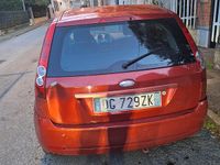Usata Ford Fiesta 96 CV (70 kW) 2009 Rosso Utilitaria