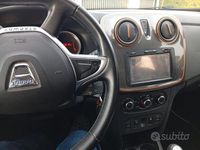 Usata Dacia Sandero Stepway 90 CV (66 kW) 2017 Bianco Berlina