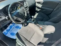 Usata Volvo V40 Kinetic 120 CV (88 kW) 2018 Berlina