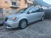 Usata Lancia Voyager 163 CV (119 kW) 2013 Grigio Monovolume