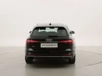 Begagnad Audi A4 Advanced 163 HK (119 kW) 2022 Svart Kombi