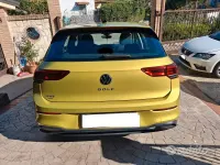 Usata VW Golf VIII Life 110 CV (80 kW) 2021 Oro Berlina