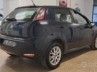 Usata Fiat Punto Evo 69 CV (50 kW) 2011 Blu Utilitaria