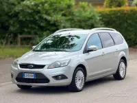 Usata Ford Focus 109 CV (80 kW) 2010 Grigio Station wagon