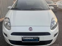 Usata Fiat Punto Lounge 70 CV (51 kW) 2016 Bianco Utilitaria