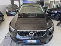 Usata Volvo XC40 Momentum 150 CV (110 kW) 2018 Nero SUV
