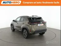 Usata Toyota Yaris Cross Lounge 92 CV (67 kW) 2022 Verde SUV