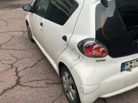 Usata Toyota Aygo 68 CV (50 kW) 2011 Bianco Utilitaria