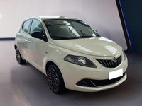 Usata Lancia Ypsilon Gold 70 CV (51 kW) 2021 Bianco Utilitaria