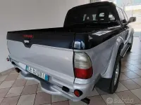 Usata Mitsubishi L200 116 CV (85 kW) 2002 Grigio Pick-up