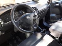 Usata Opel Zafira 2003 Blu Monovolume