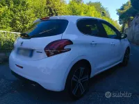 Usata Peugeot 208 GT-line 100 CV (73 kW) 2016 Bianco Utilitaria