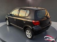 Usata Toyota Yaris Sol 87 CV (63 kW) 2005 Nero Berlina