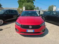 Usata Fiat Tipo Lounge 120 CV (88 kW) 2018 Rosso Berlina