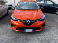 Usata Renault Clio V Equilibre 66 CV (48 kW) 2023 Arancione Berlina