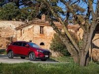 Nuova Cirelli 3 139 CV (102 kW) 2025 Rosso SUV