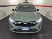 Usata Dacia Jogger Extreme 101 CV (74 kW) 2023 Verde Monovolume