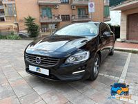 Usata Volvo V60 Business Edition 120 CV (88 kW) 2017 Nero Station wagon