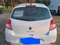 Usata Renault Clio II 75 CV (55 kW) 2010 Berlina