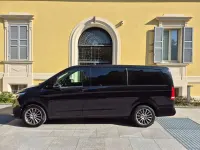Usata Mercedes V220 AMG Line Premium 163 CV (119 kW) 2021 Nero metallizzato Monovolume