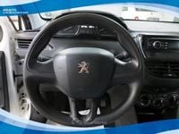 Usata Peugeot 208 Access 75 CV (55 kW) 2016 Bianco pastello Utilitaria
