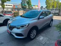 Usata Renault Kadjar 140 CV (102 kW) 2022 Grigio SUV