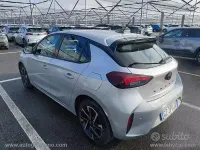 Usata Opel Corsa 101 CV (74 kW) 2025 Grigio Utilitaria