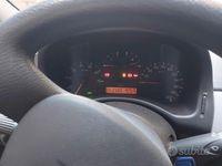 Usata Fiat Punto 80 CV (58 kW) 2005 Blu Utilitaria