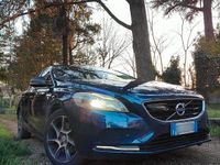Usata Volvo V40 Ocean Race 190 CV (139 kW) 2015 Blu/azzurro Berlina